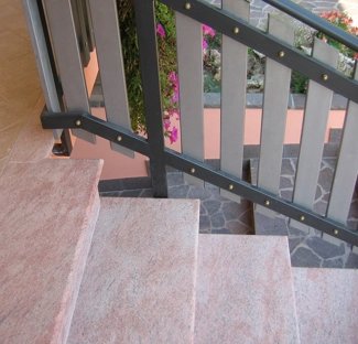 Outdoor flammed staircase